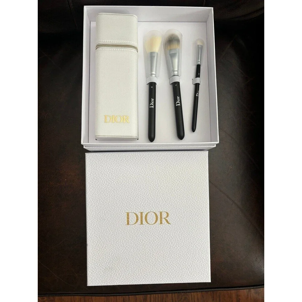 Dior brushes + case + box